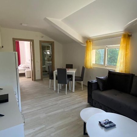 Apartments Two Olives Kotor Ngoại thất bức ảnh