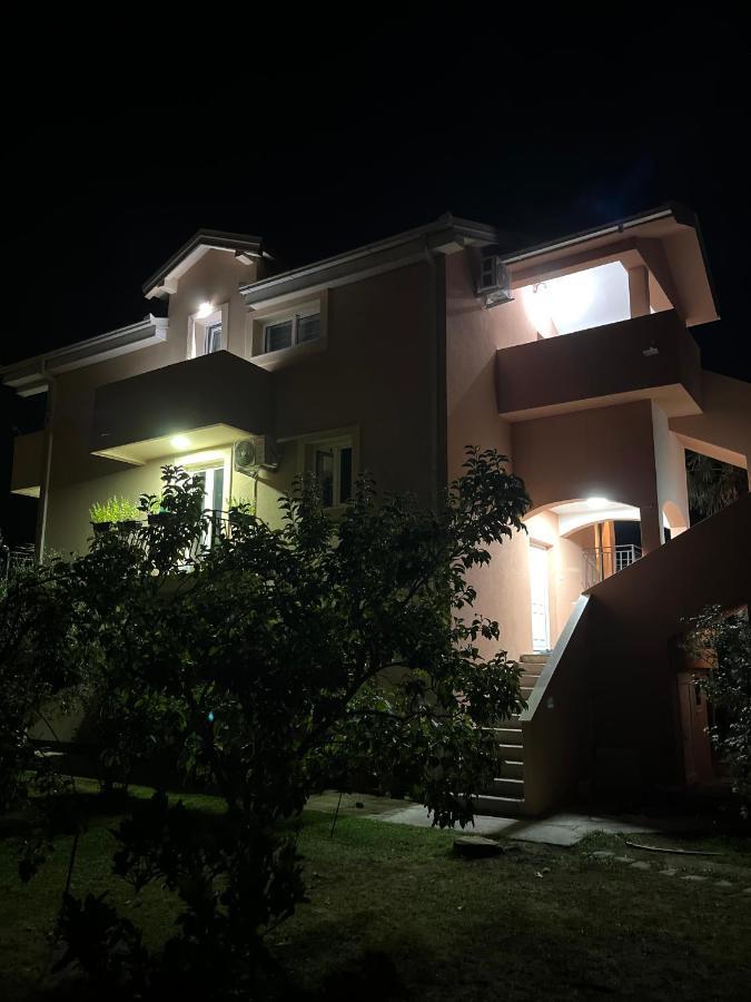 Apartments Two Olives Kotor Ngoại thất bức ảnh