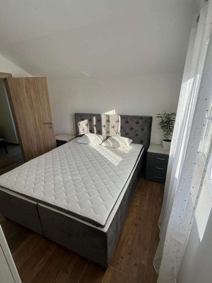 Apartments Two Olives Kotor Ngoại thất bức ảnh