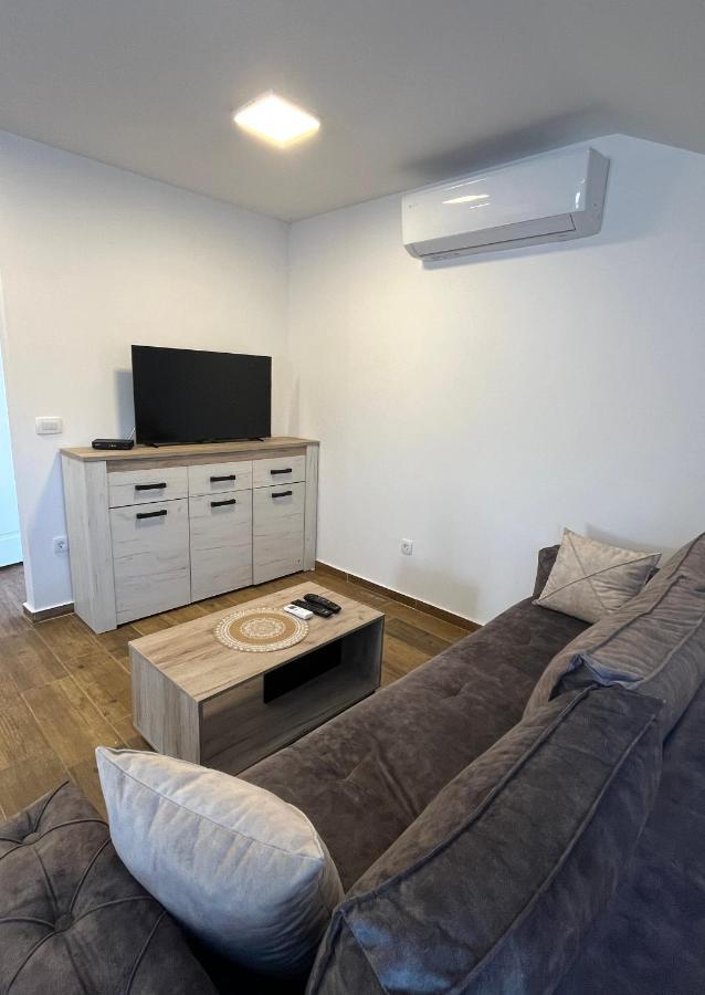 Apartments Two Olives Kotor Ngoại thất bức ảnh