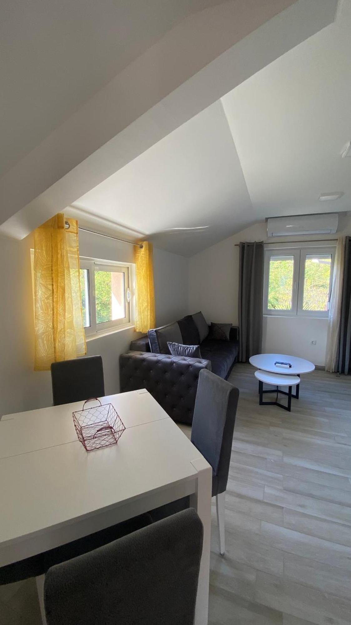 Apartments Two Olives Kotor Ngoại thất bức ảnh